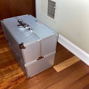 Like New Makeup Training Case